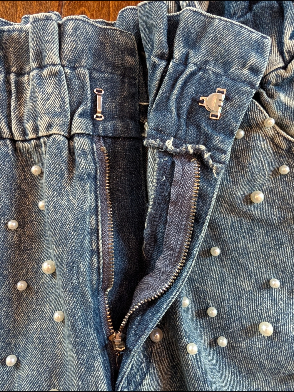 NWT: Fantastic Fawn Pearled Denim Paper Bag Waist Shorts - Size Large - Picture 7 of 7